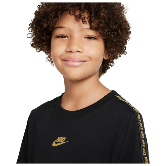 Nike Παιδική κοντομάνικη μπλούζα Sportswear Repeat Nike Παιδική κοντομάνικη μπλούζα Sportswear Repeat